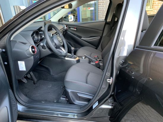 Afbeeldingen van Mazda 2