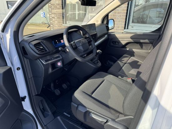 Afbeeldingen van Toyota ProAce Long Worker
