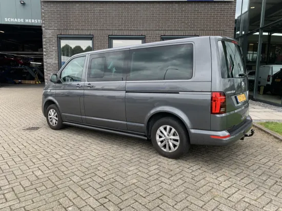 Afbeeldingen van VW Caravelle 8-personenbus (verlengd)