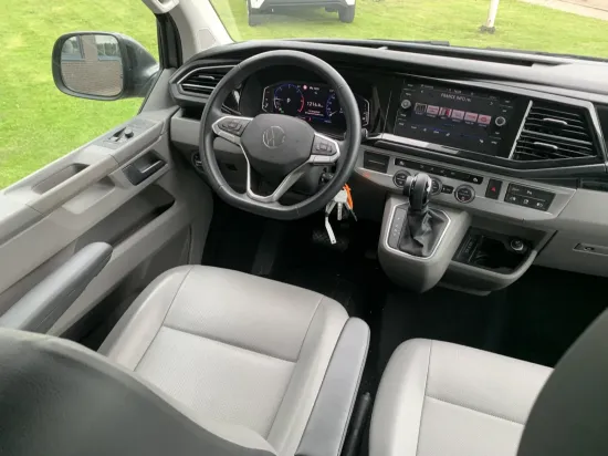 Afbeeldingen van VW Caravelle Rolstoelbus (verlengd)