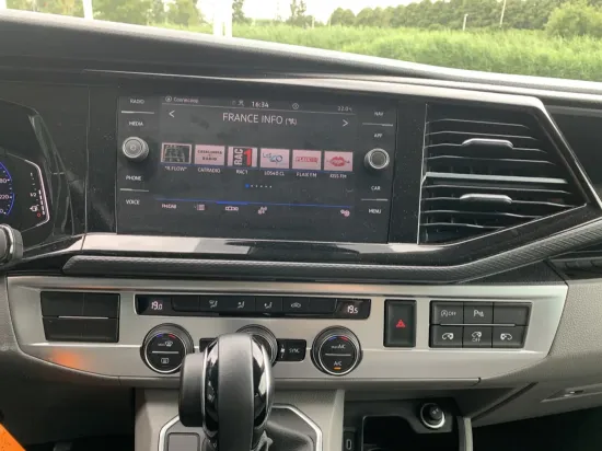 Afbeeldingen van VW Caravelle Rolstoelbus (verlengd)